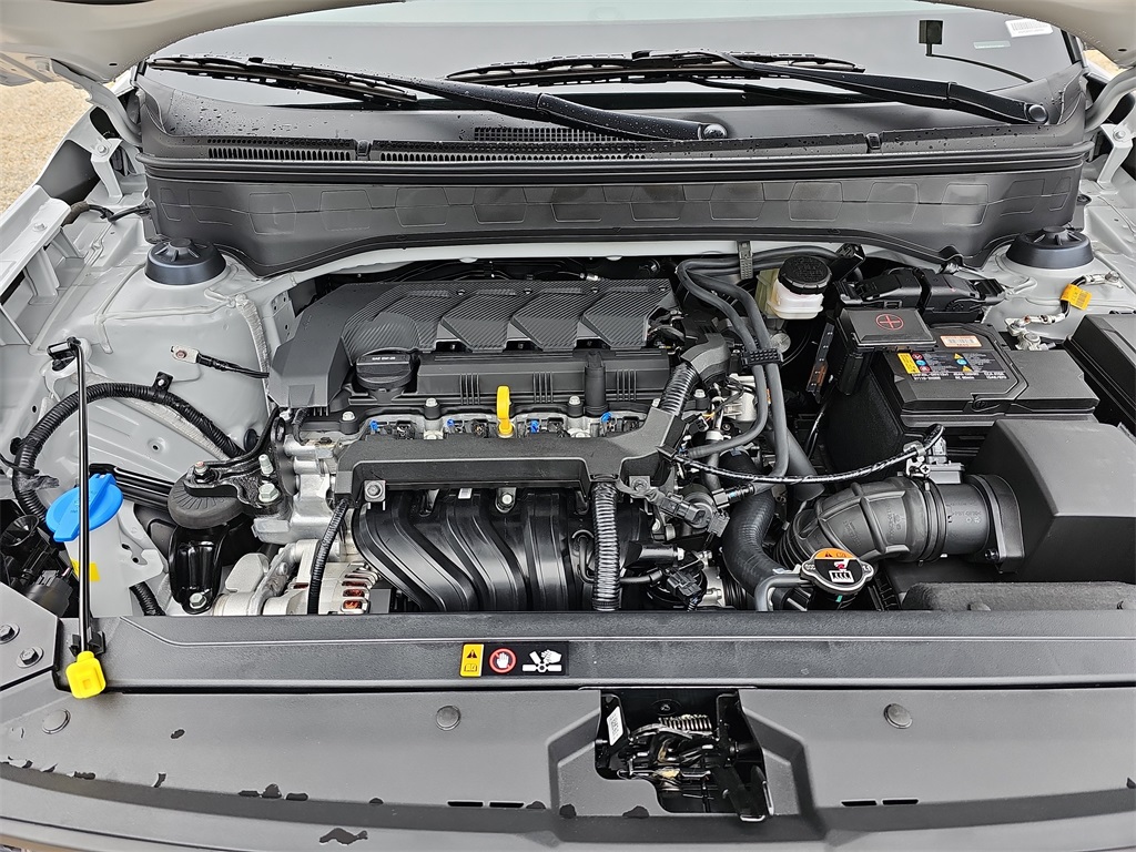 2026 Hyundai Venue SEL Image 9 of 34