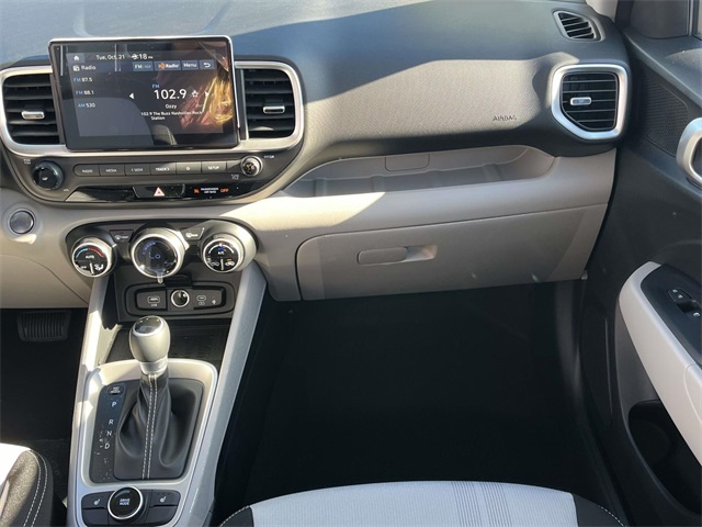 2026 Hyundai Venue SEL Image 24 of 26