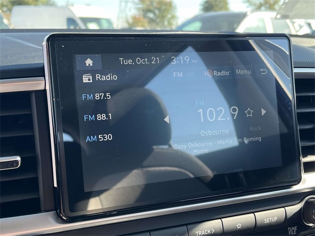 2026 Hyundai Venue SEL Image 16 of 26