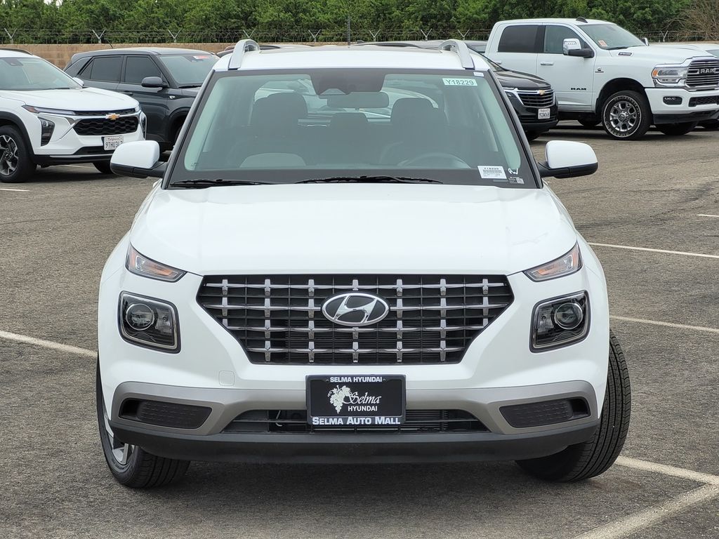 2026 Hyundai Venue SEL Image 2 of 16