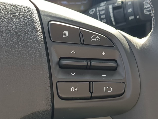 2026 Hyundai Venue SEL Image 25 of 27