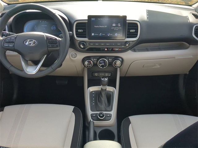 2026 Hyundai Venue SEL Image 13 of 27