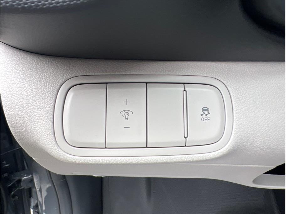 2026 Hyundai Venue SEL Image 20 of 22