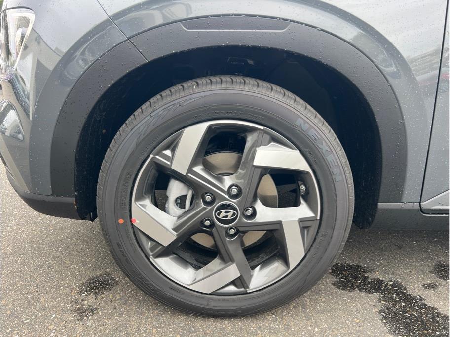 2026 Hyundai Venue SEL Image 11 of 22