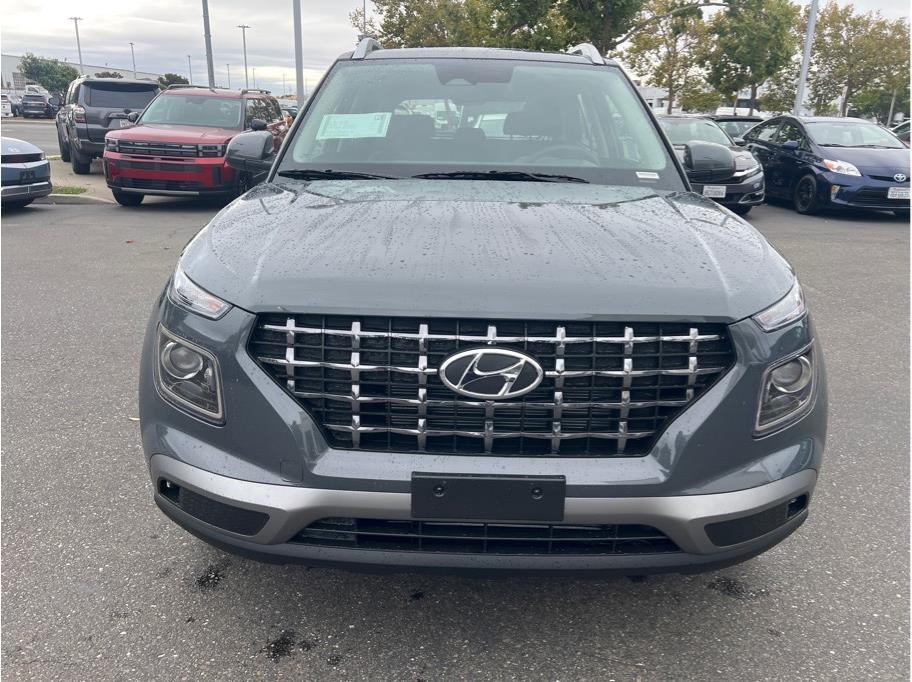 2026 Hyundai Venue SEL Image 2 of 22
