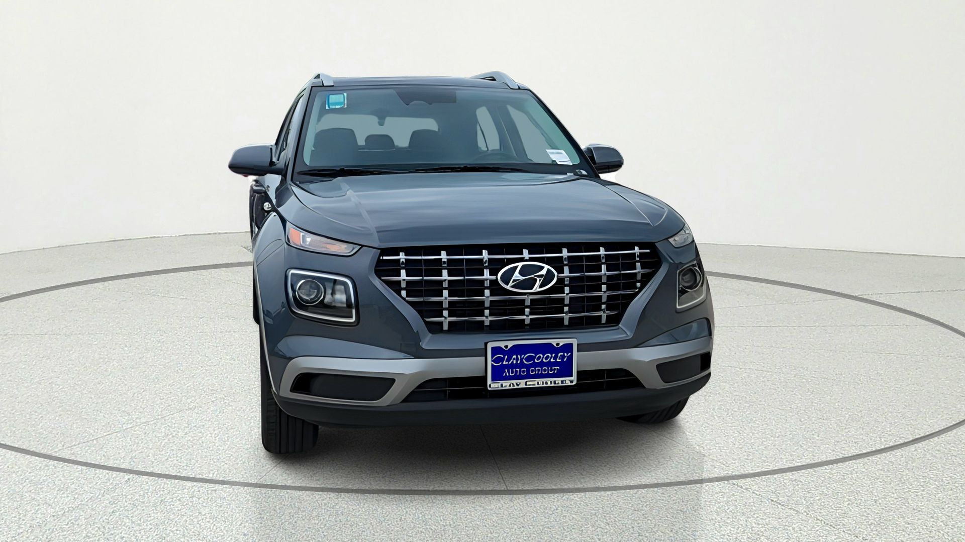 2026 Hyundai Venue SEL Image 3 of 33