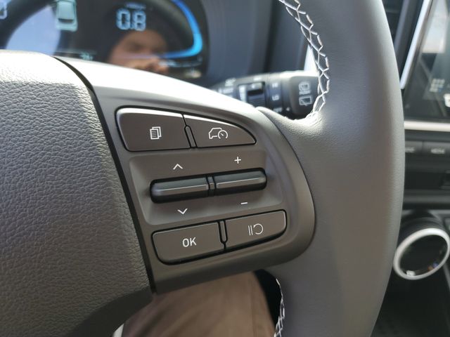 2026 Hyundai Venue SEL Image 24 of 30