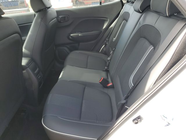 2026 Hyundai Venue SEL Image 8 of 30