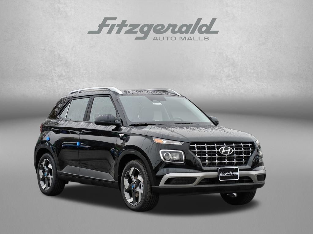 2026 Hyundai Venue SEL Image 3 of 25