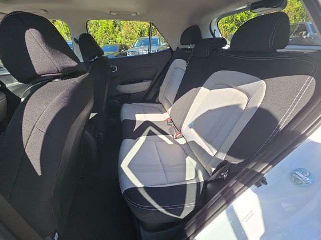 2026 Hyundai Venue SEL Image 22 of 45