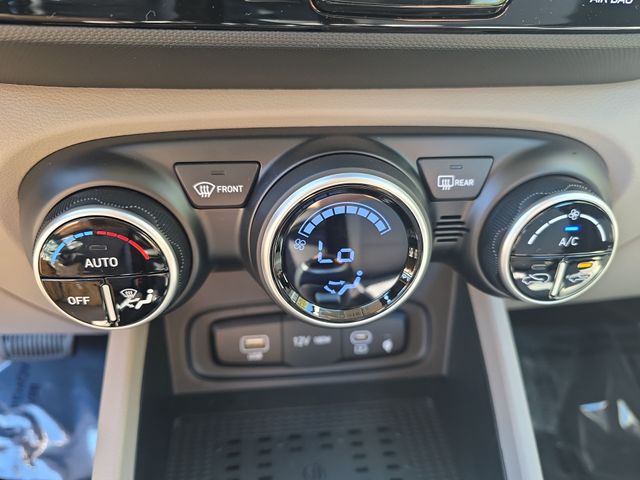 2026 Hyundai Venue SEL Image 27 of 45