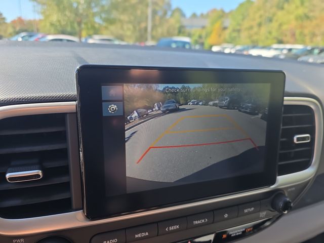 2026 Hyundai Venue SEL Image 30 of 45
