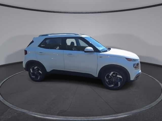 2026 Hyundai Venue SEL Image 5 of 45