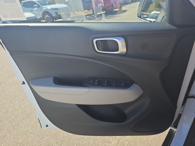 2026 Hyundai Venue SEL Image 33 of 45