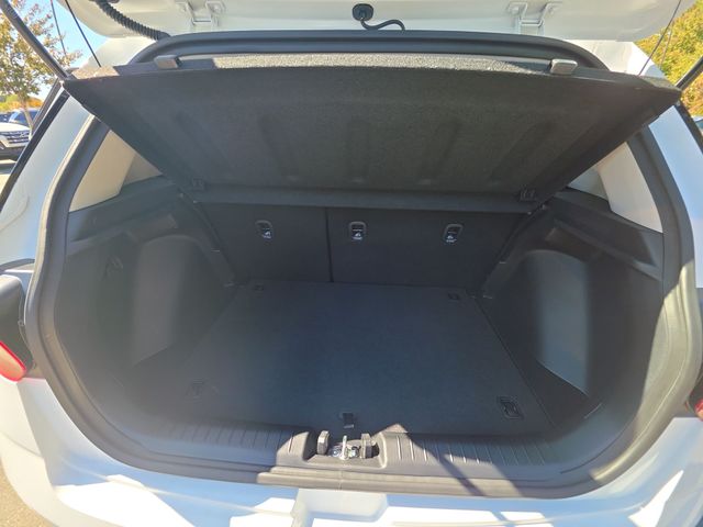 2026 Hyundai Venue SEL Image 19 of 45