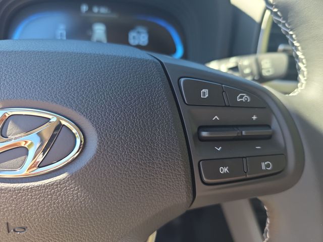 2026 Hyundai Venue SEL Image 36 of 45