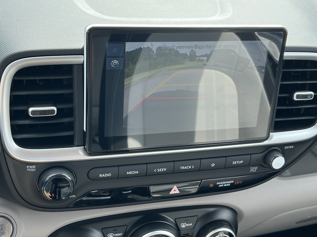 2026 Hyundai Venue SEL Image 9 of 16