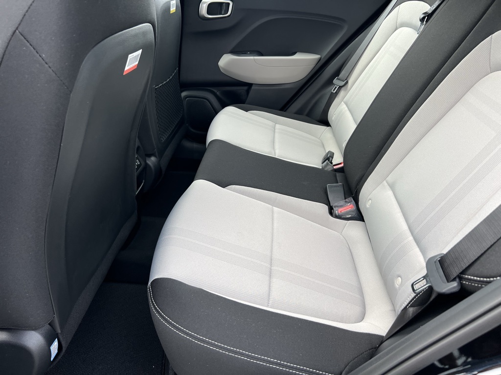 2026 Hyundai Venue SEL Image 7 of 16