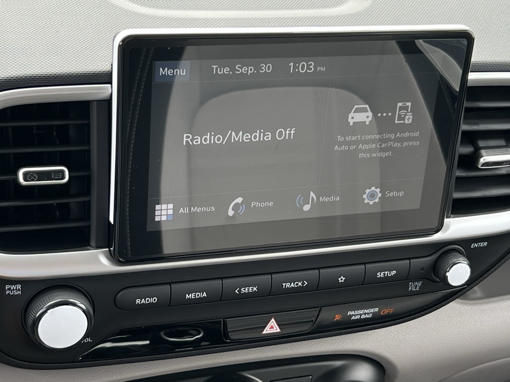 2026 Hyundai Venue SEL Image 10 of 16