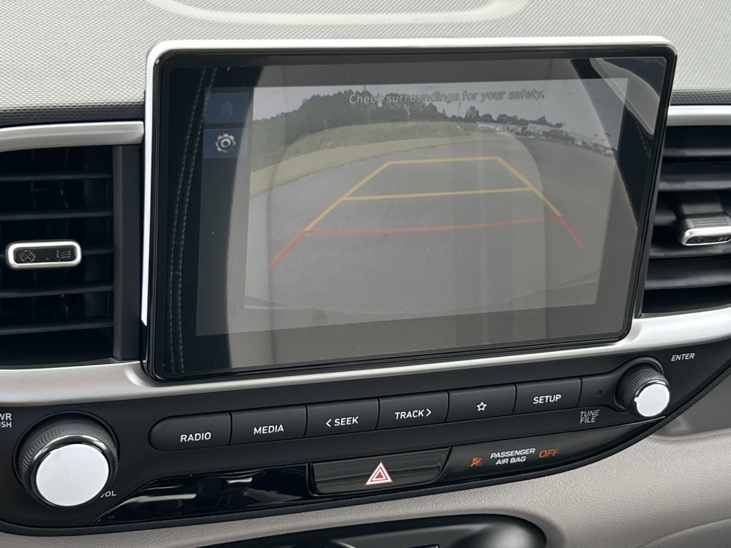 2026 Hyundai Venue SEL Image 9 of 16