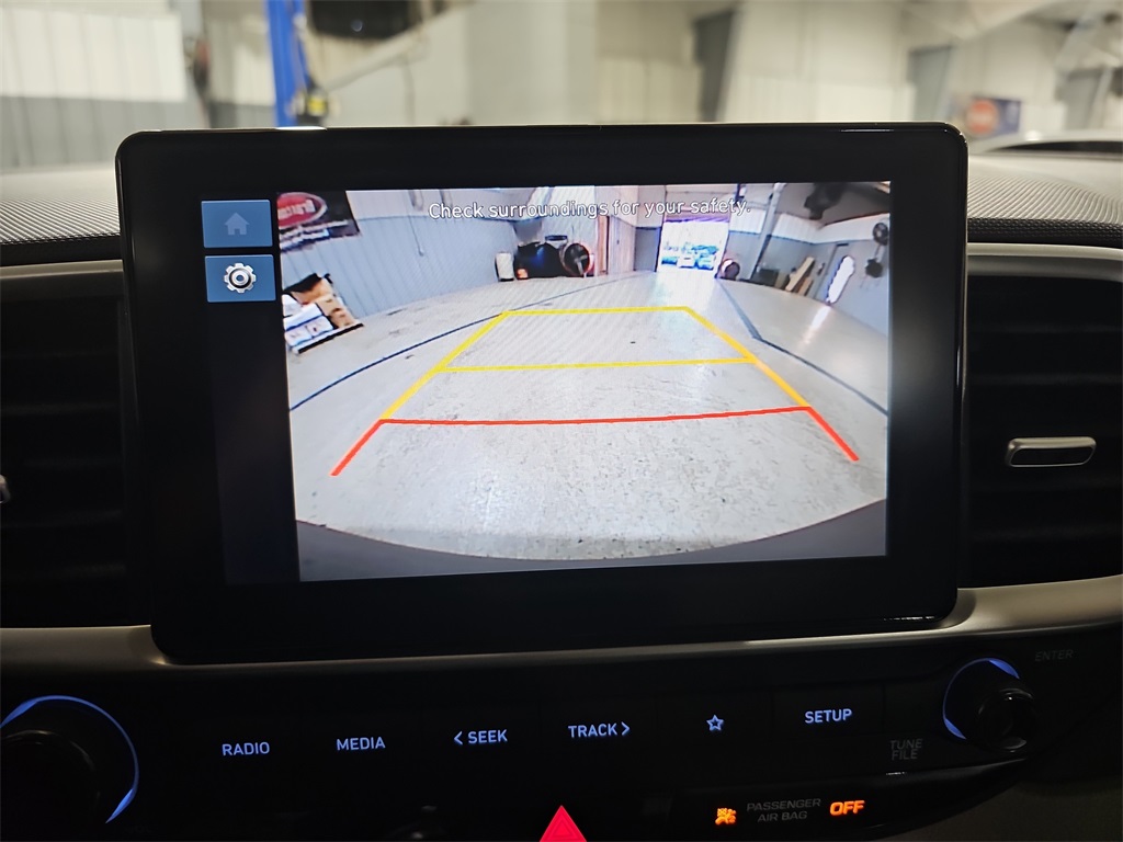 2026 Hyundai Venue SEL Image 21 of 37