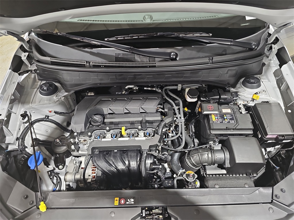 2026 Hyundai Venue SEL Image 9 of 37