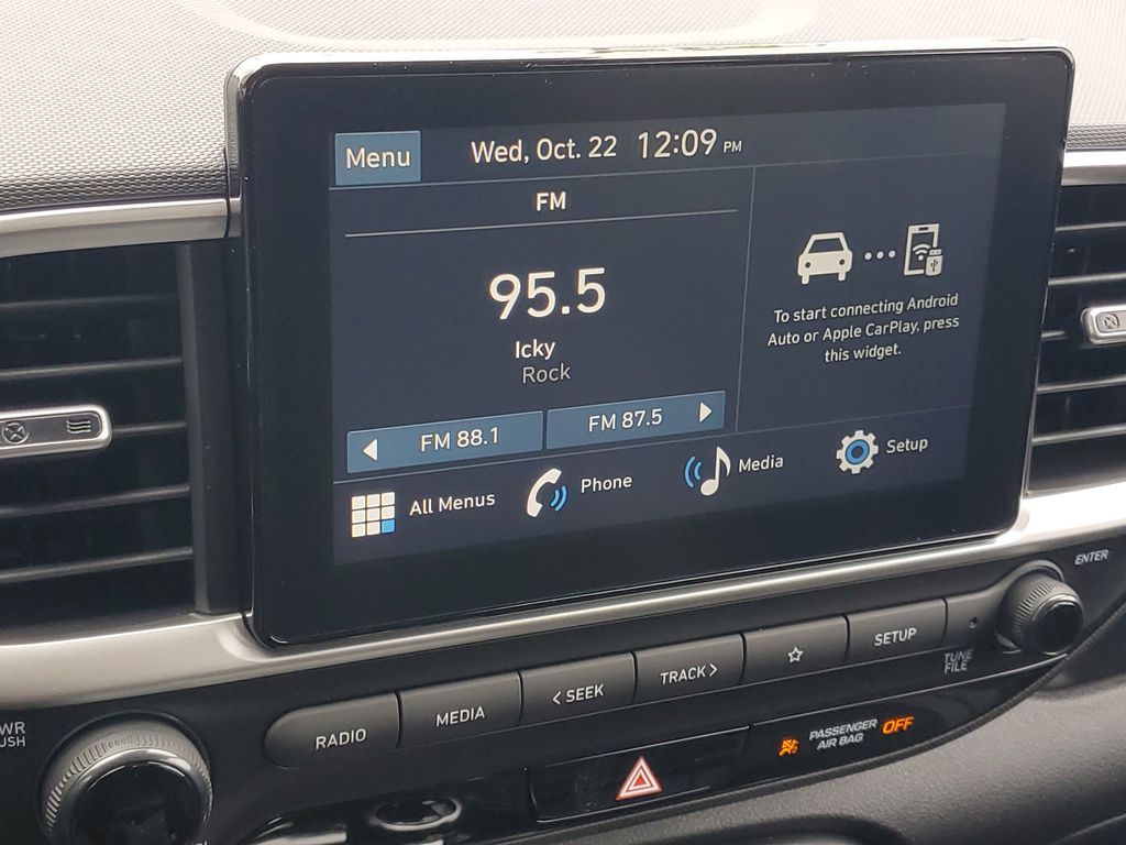 2026 Hyundai Venue SEL Image 17 of 26