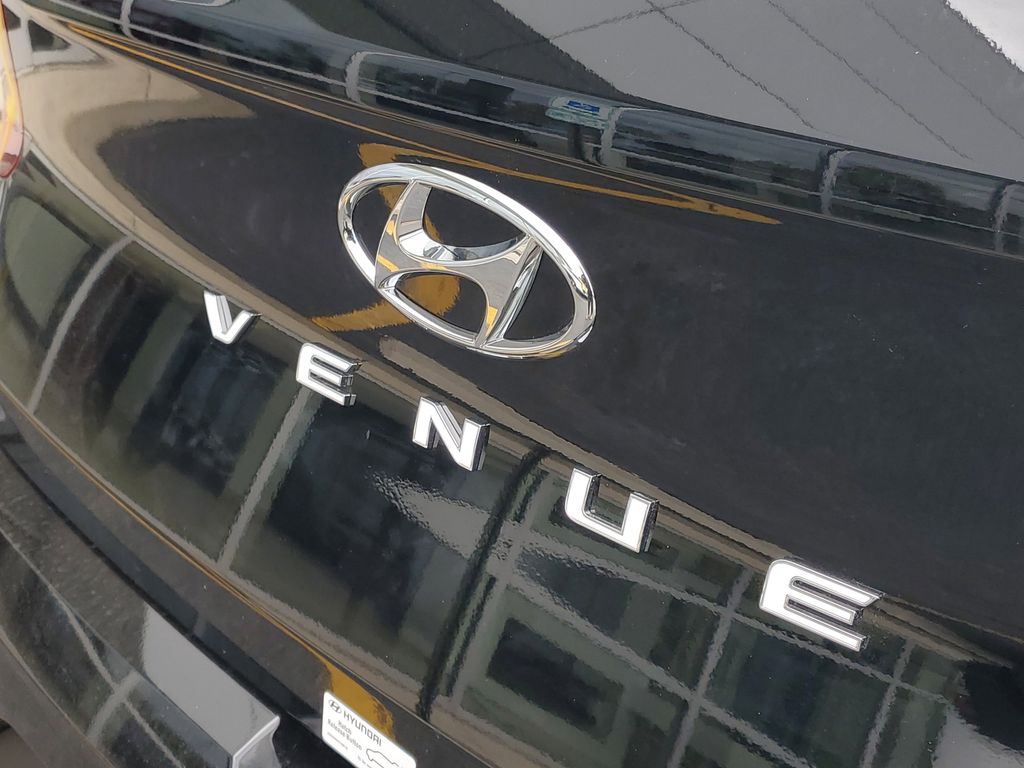 2026 Hyundai Venue SEL Image 25 of 26