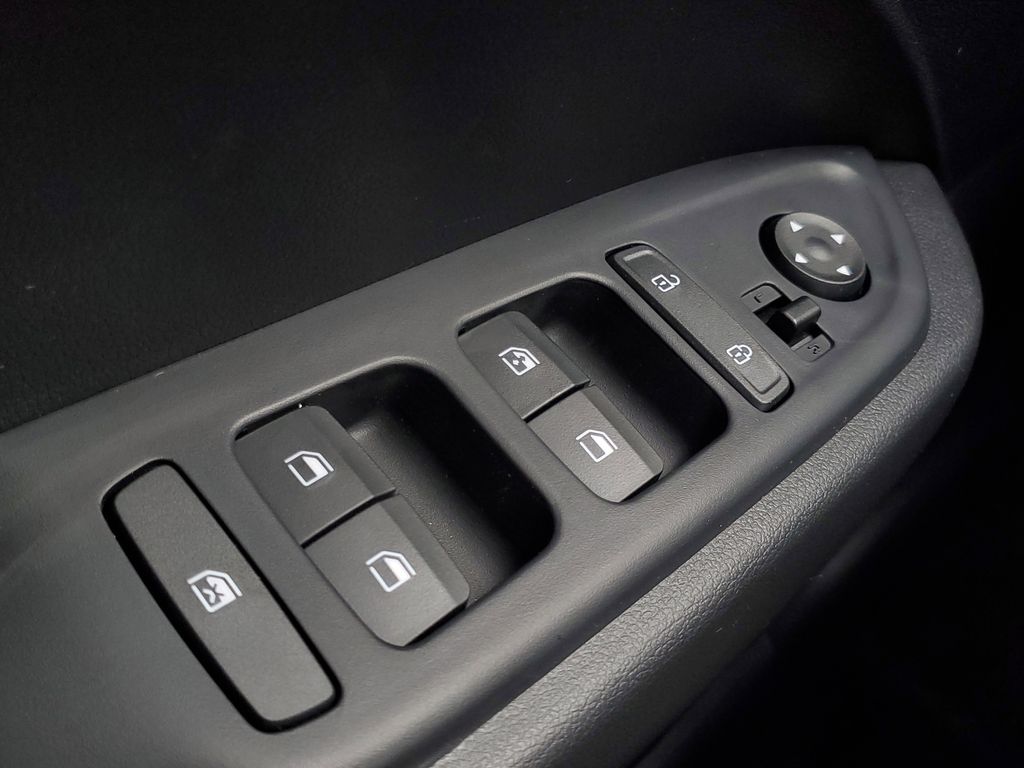 2026 Hyundai Venue SEL Image 22 of 26