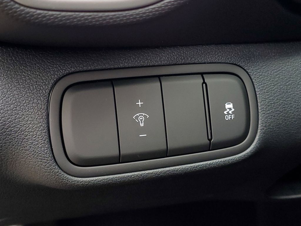 2026 Hyundai Venue SEL Image 20 of 26