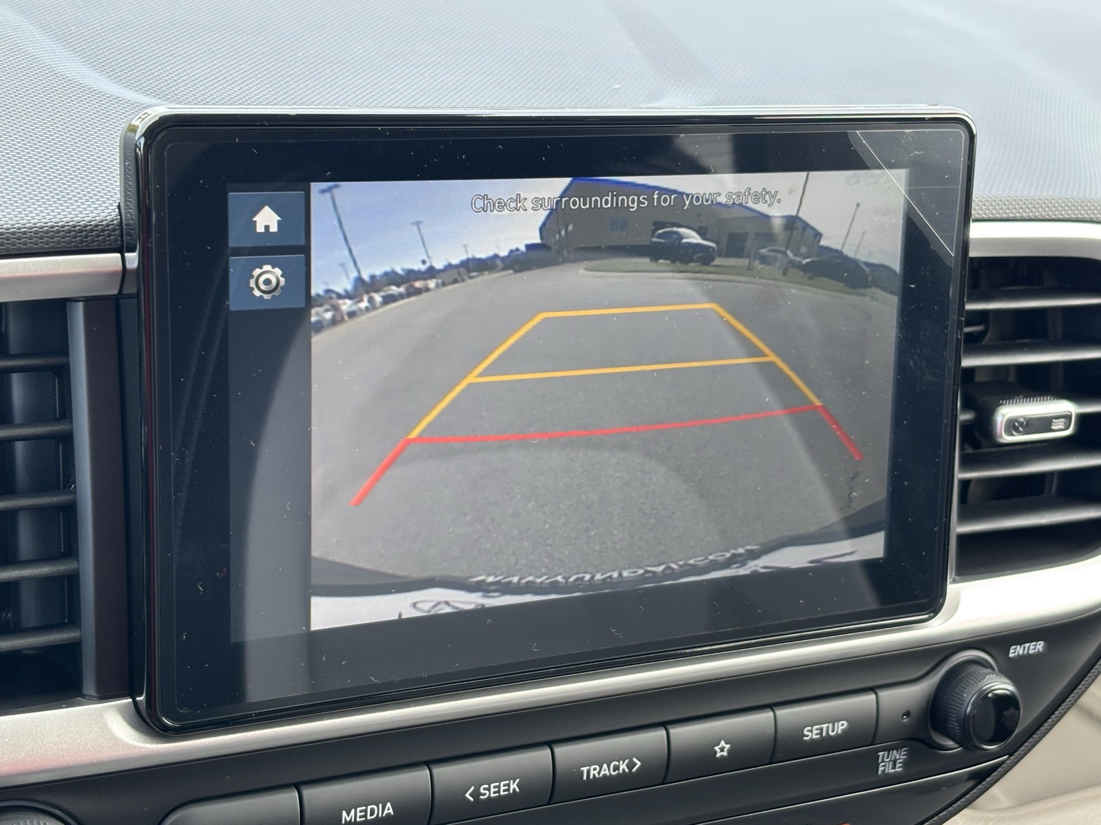 2026 Hyundai Venue SEL Image 12 of 23