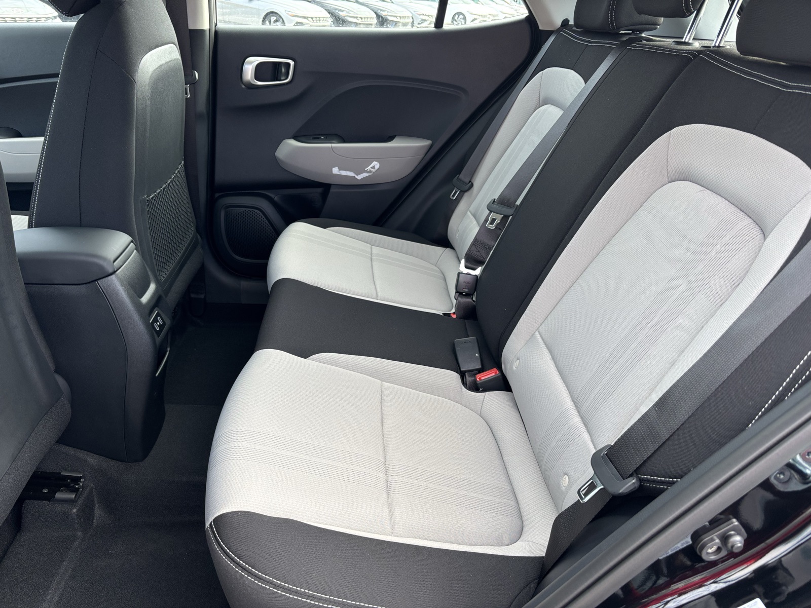 2026 Hyundai Venue SEL Image 10 of 23