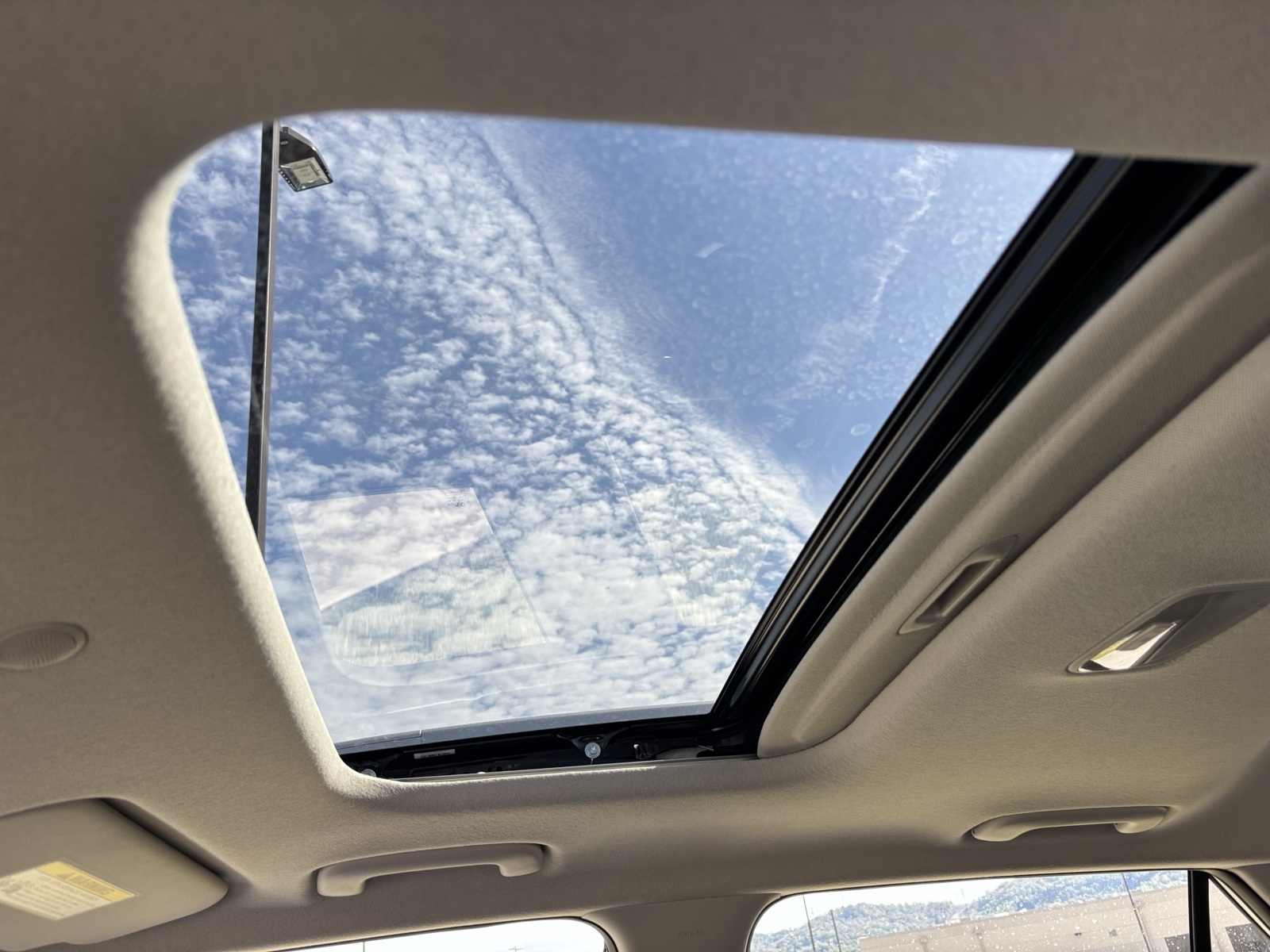 2026 Hyundai Venue SEL Image 18 of 23