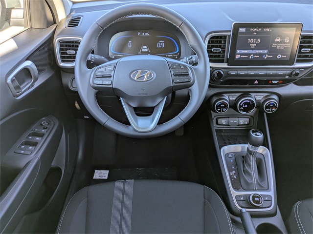 2026 Hyundai Venue SEL Image 13 of 35