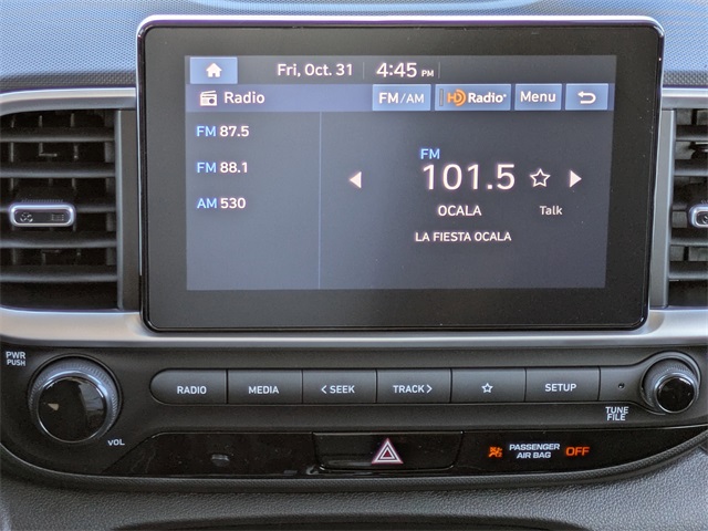 2026 Hyundai Venue SEL Image 17 of 35