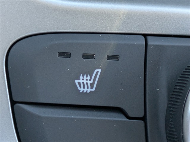 2026 Hyundai Venue SEL Image 16 of 35