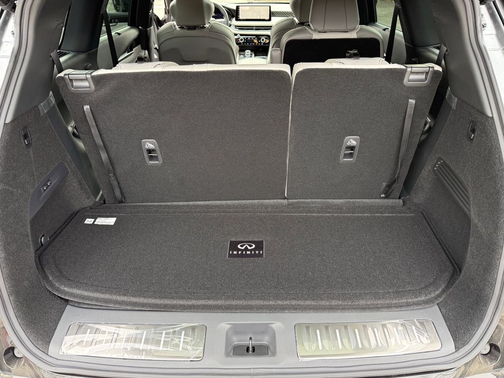 2026 INFINITI QX60 Autograph Image 9 of 26