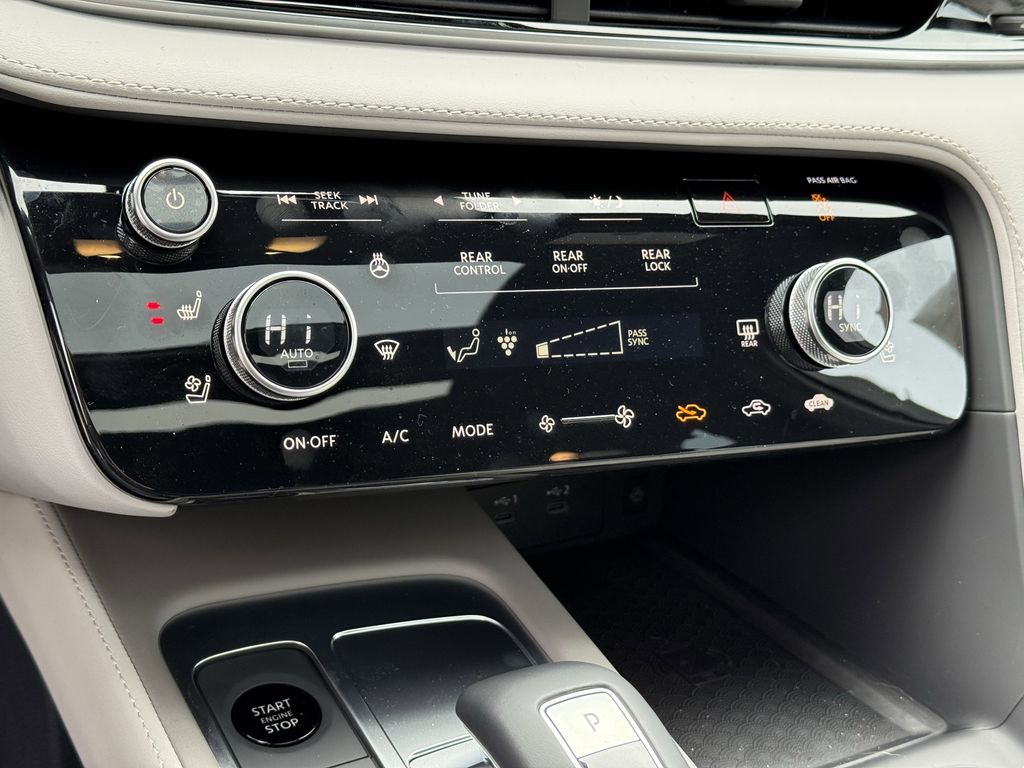 2026 INFINITI QX60 Autograph Image 16 of 26