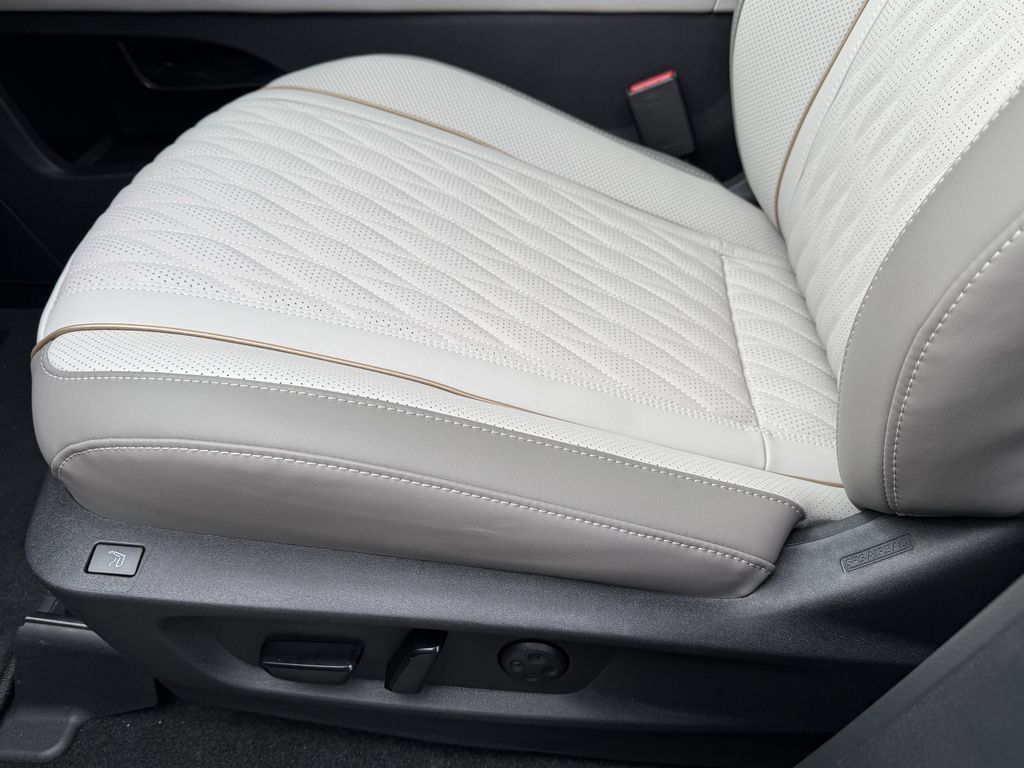 2026 INFINITI QX60 Autograph Image 18 of 26