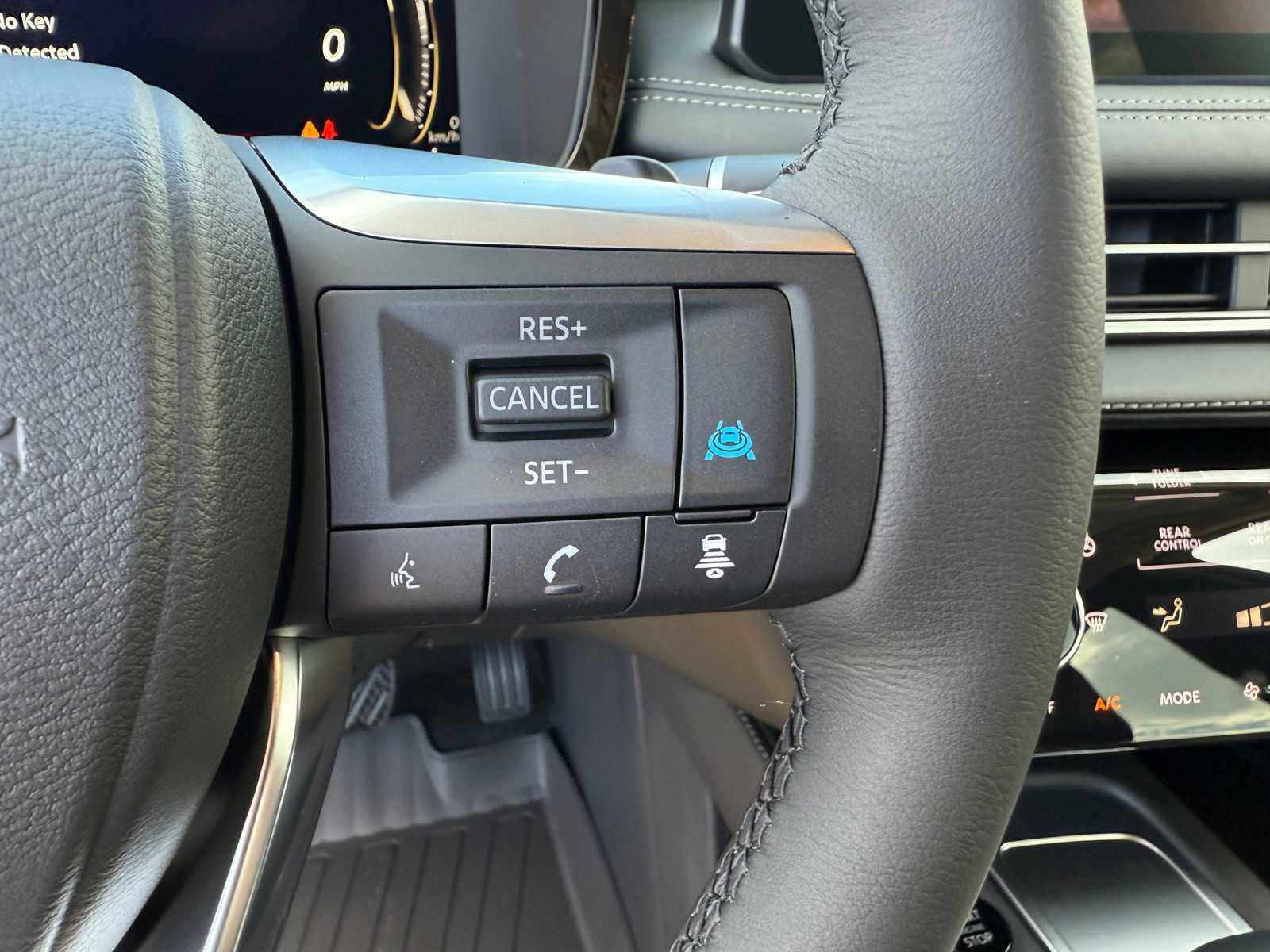 2026 INFINITI QX60 Luxe Image 30 of 31