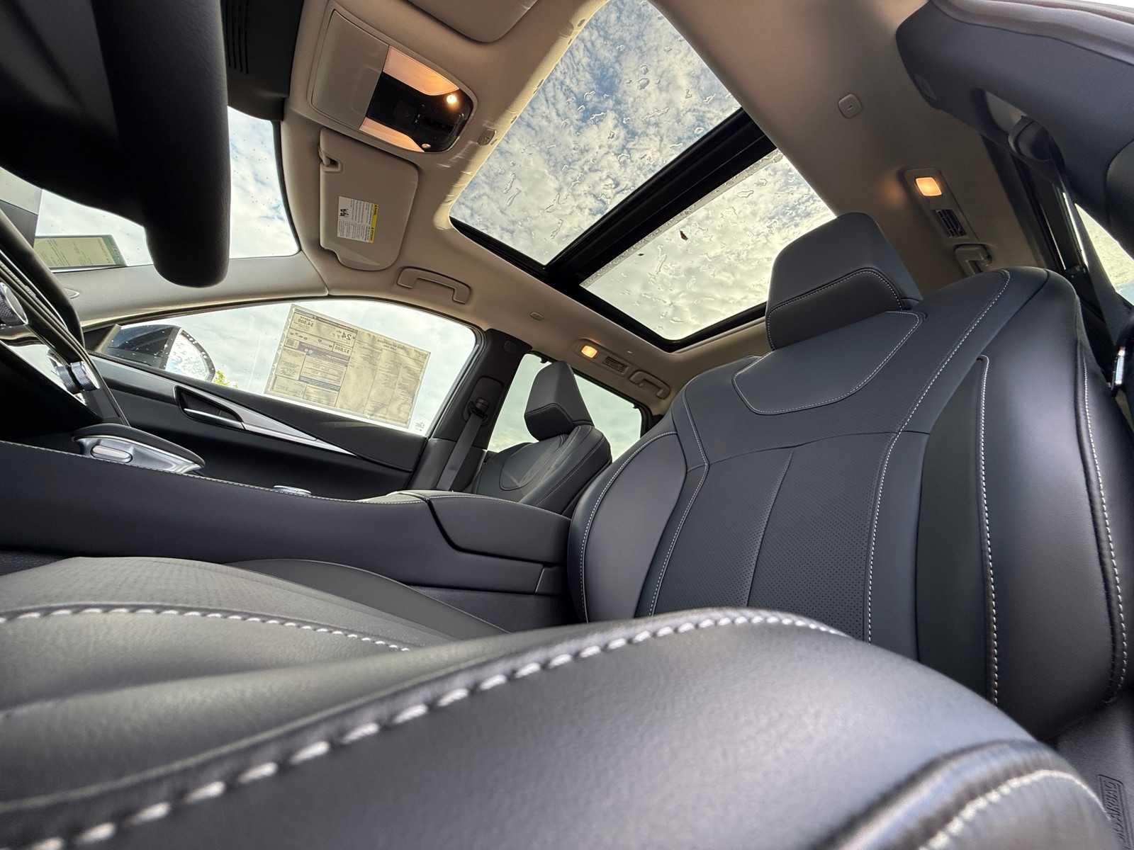 2026 INFINITI QX60 Luxe Image 12 of 31