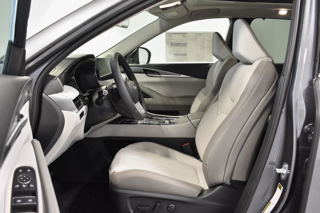 2026 INFINITI QX60 Luxe Image 30 of 35