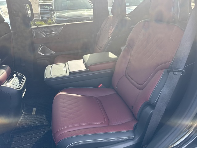 2026 INFINITI QX80 AUTOGRAPH Image 7 of 20