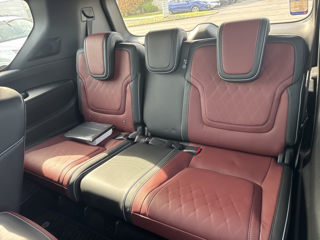 2026 INFINITI QX80 AUTOGRAPH Image 9 of 20