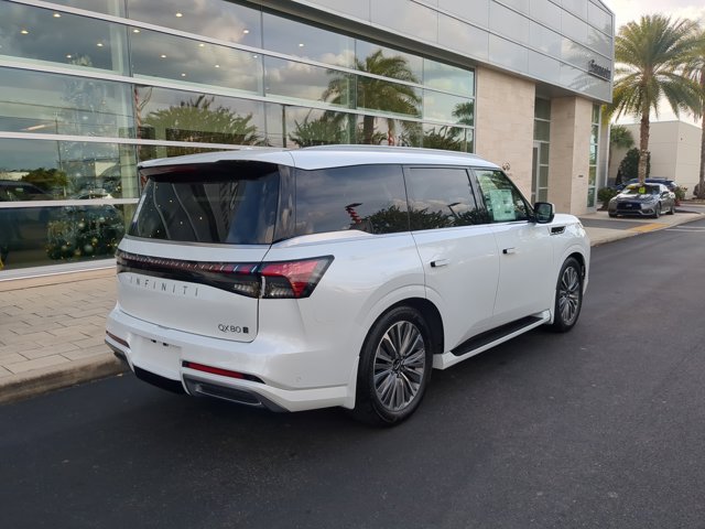 2026 INFINITI QX80 Luxe Image 5 of 38
