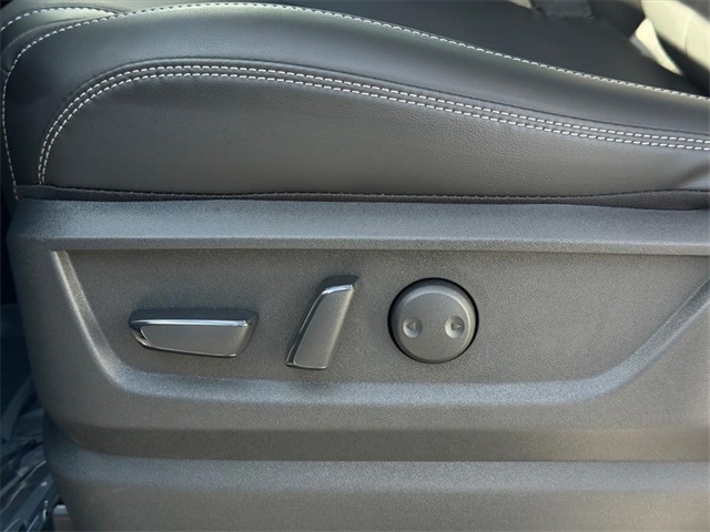 2026 INFINITI QX80 PURE Image 17 of 17