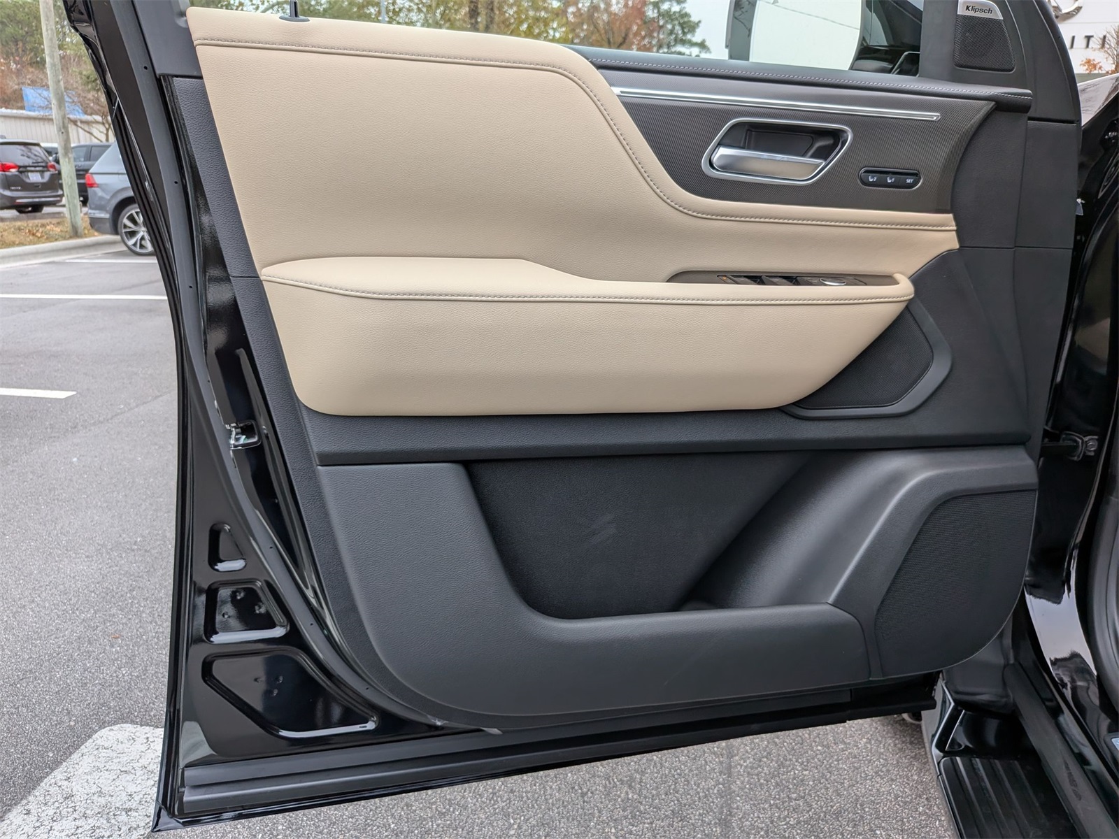 2026 INFINITI QX80 PURE Image 22 of 39