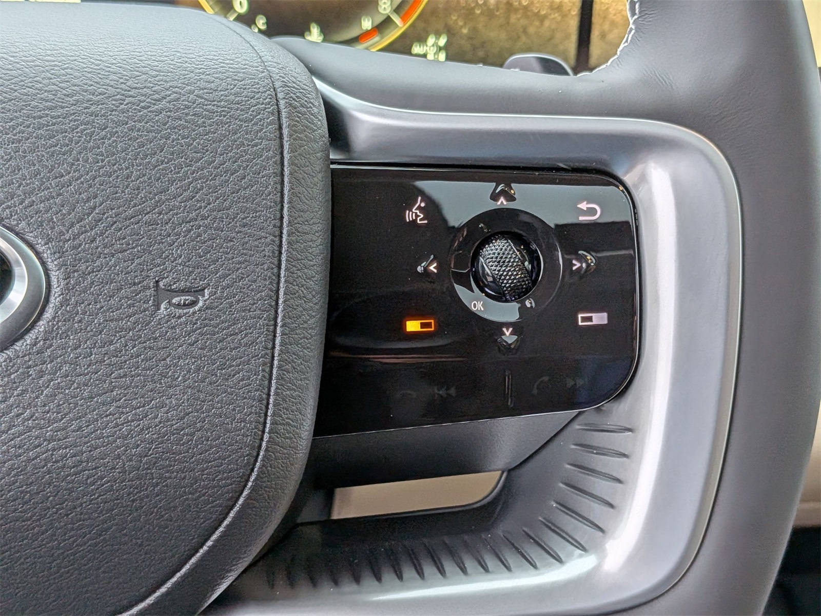 2026 INFINITI QX80 PURE Image 34 of 39