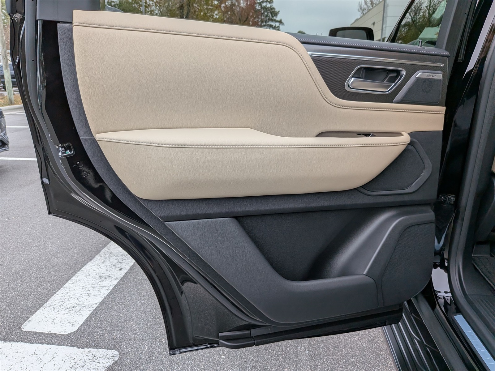 2026 INFINITI QX80 PURE Image 23 of 39