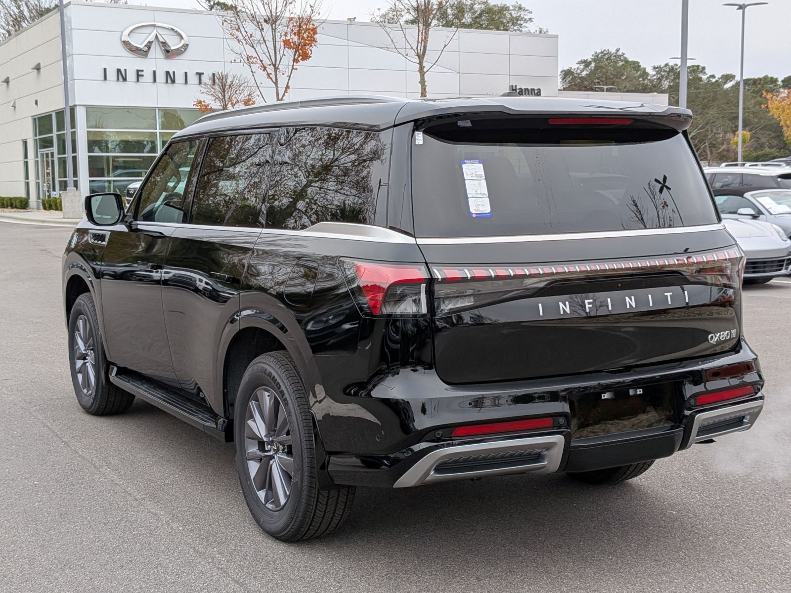 2026 INFINITI QX80 PURE Image 6 of 39